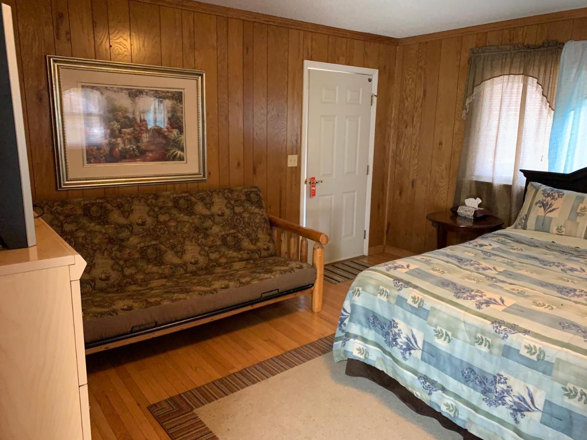 Phillips Historic Motel & Cottages Роббинсвилл Экстерьер фото