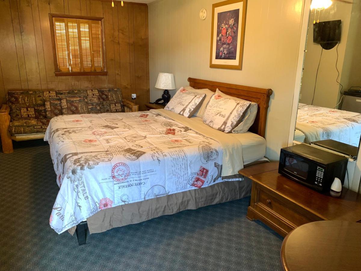 Phillips Historic Motel & Cottages Роббинсвилл Экстерьер фото