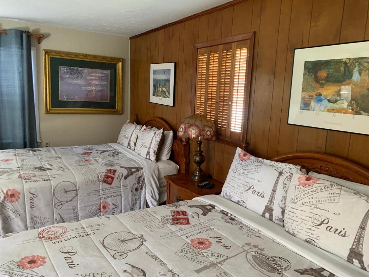 Phillips Historic Motel & Cottages Роббинсвилл Экстерьер фото