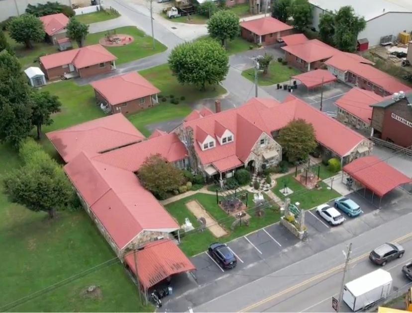 Phillips Historic Motel & Cottages Роббинсвилл Экстерьер фото