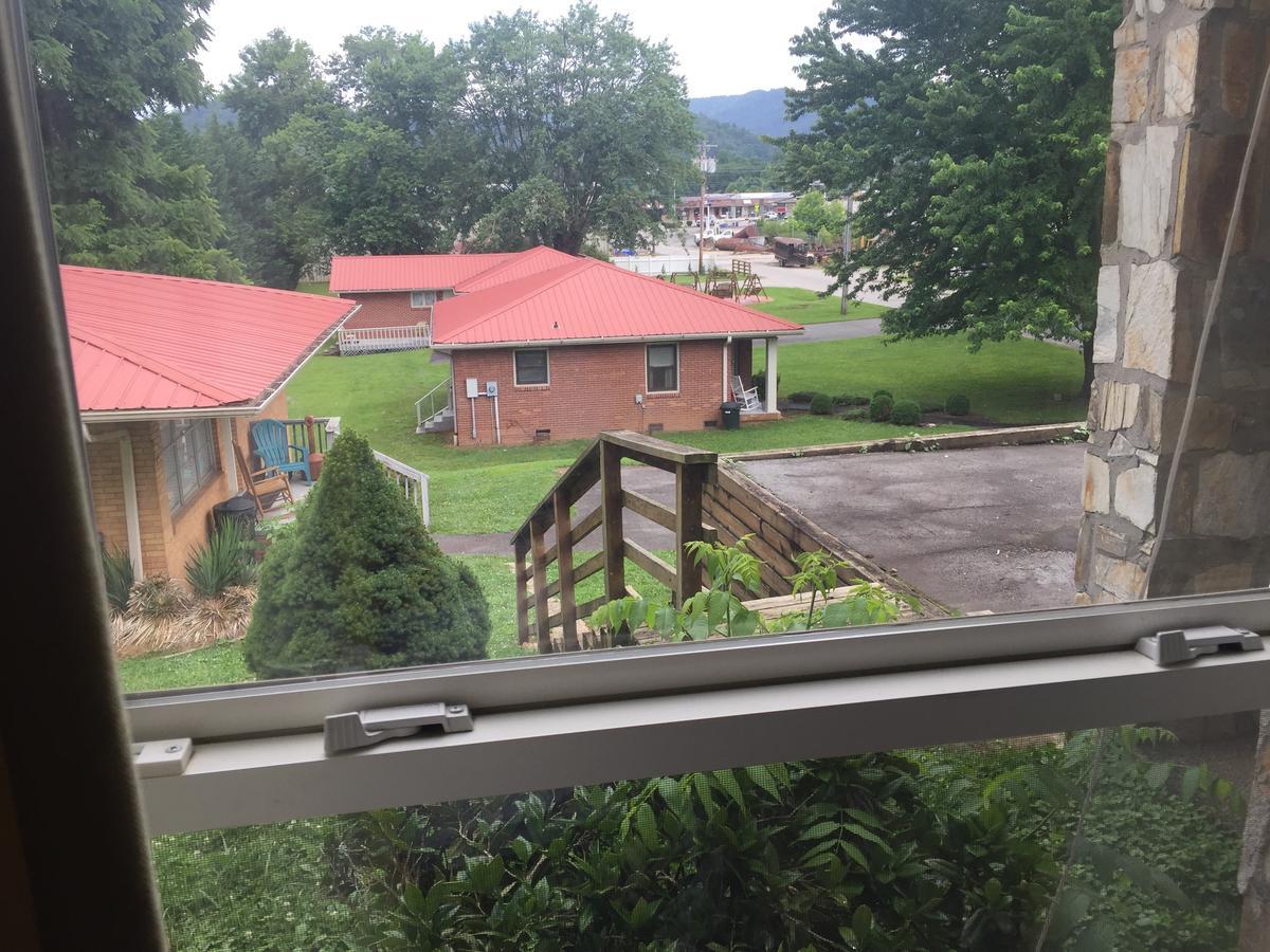Phillips Historic Motel & Cottages Роббинсвилл Экстерьер фото